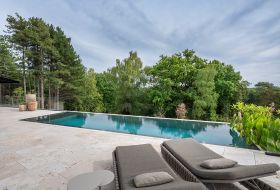 Zwembaden Valkenborgh bvba