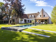 Swimtec Overloopbad afgewerkt met mozaïek 