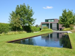 Art Pools / Arte Verde Inktzwarte waterpartij