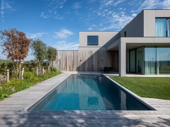 Leisure Pools Belgium Combinatie van hout en water