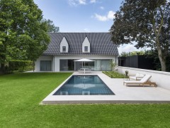  Biopools Koen Degroote Perfect geïntegreerd bio-zwembad in Poperinge