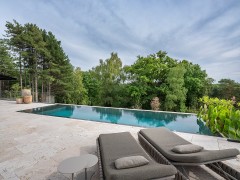 Zwembaden Valkenborgh bvba